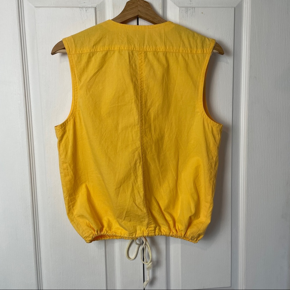 ⭐️FREE WITH PURCHASE⭐️ 
Beachy Sleeveless Vest Top